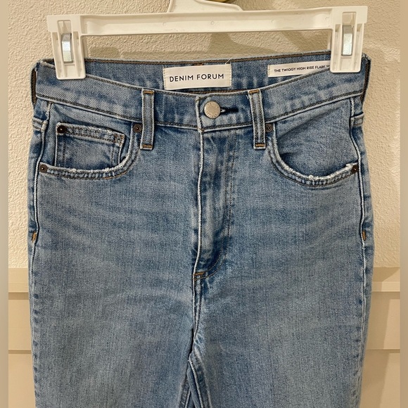 Aritzia Denim Forum The Twiggy High Rise Flare Jeans Size 24 - Picture 5 of 8
